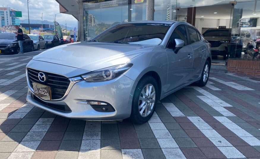 MAZDA 3 TOURING SEDAN