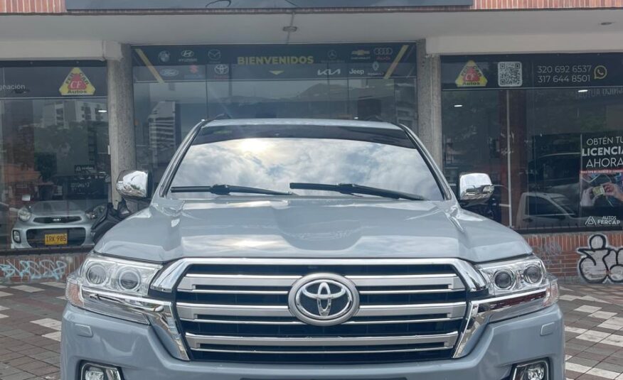 TOYOTA LAND CRUISER SAHARA
