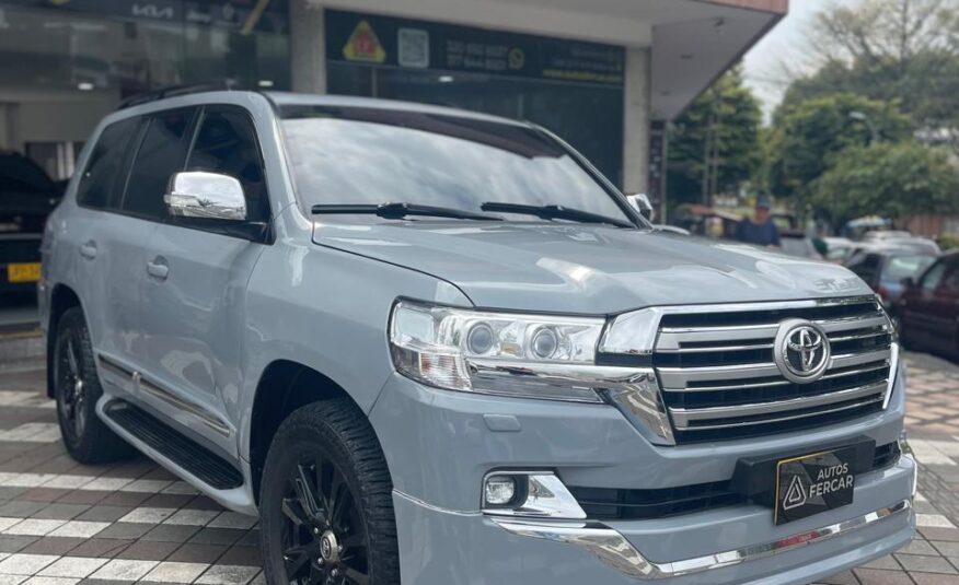 TOYOTA LAND CRUISER SAHARA