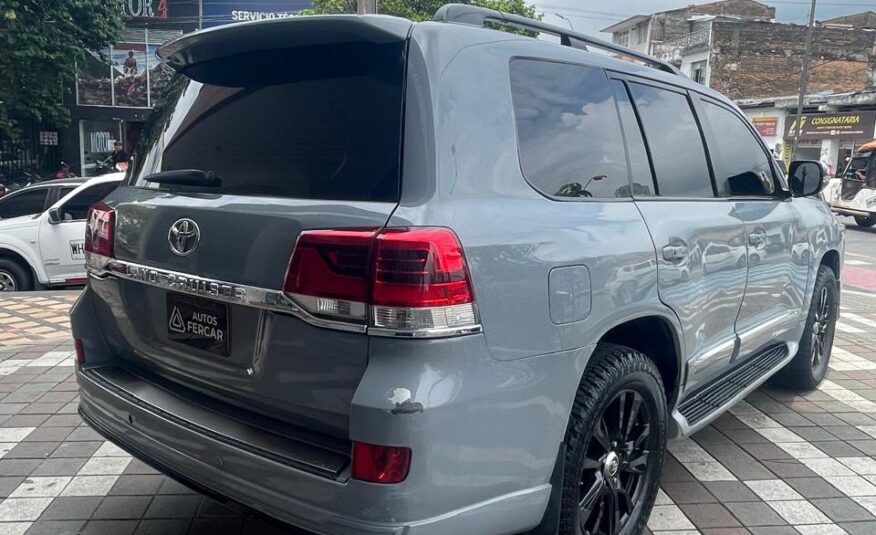 TOYOTA LAND CRUISER SAHARA