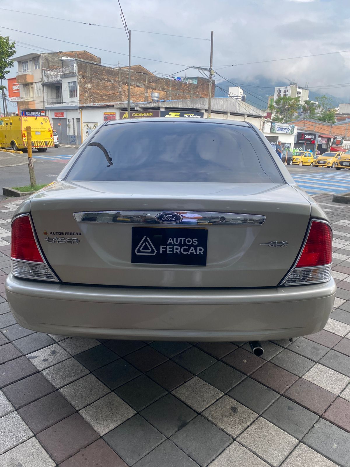 FORD LASER MECANICO