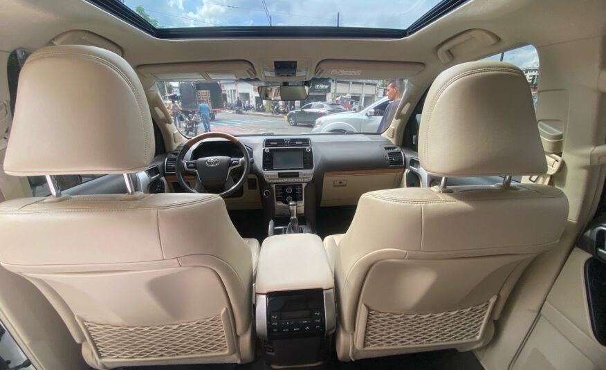 TOYOTA LAND CRUISER PRADO VXL 4X4