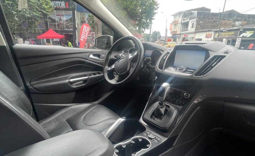 FORD ESCAPE TITANIUM 4X4