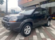 HYUNDAI TUCSON GL 4X4