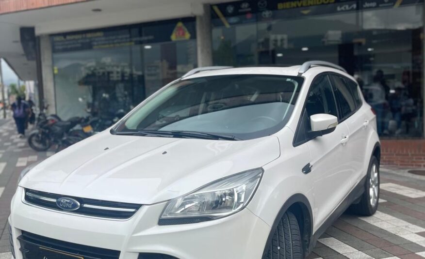 FORD ESCAPE TITANIUM 4X4