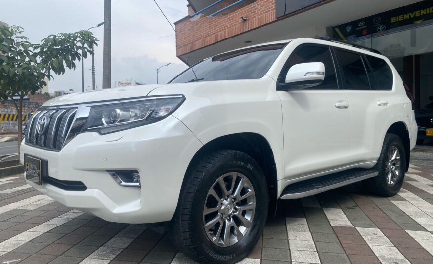 TOYOTA LAND CRUISER PRADO VXL 4X4