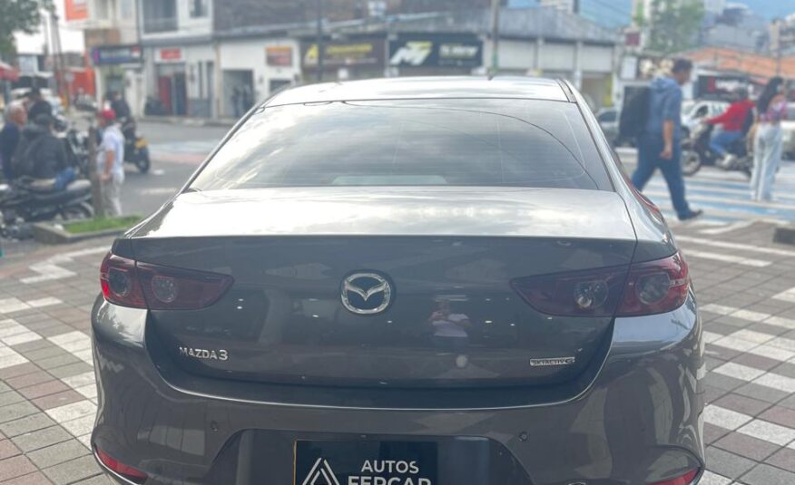 MAZDA 3 TOURING