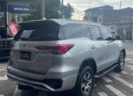 TOYOTA  FORTUNER TRD