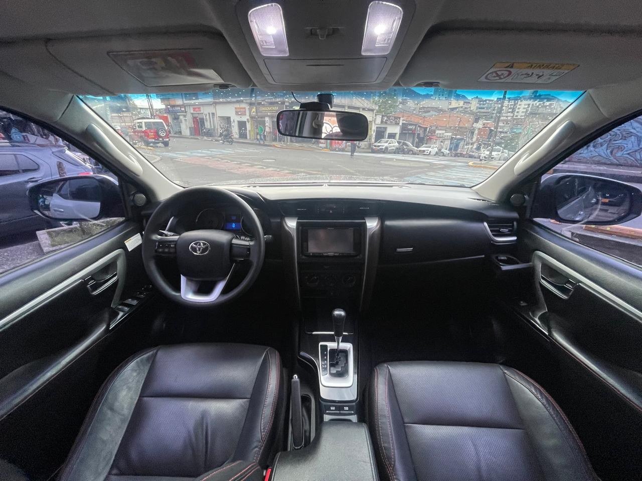 TOYOTA FORTUNER TRD
