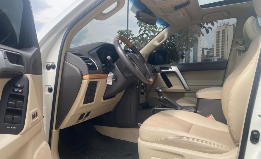 TOYOTA LAND CRUISER PRADO VXL 4X4