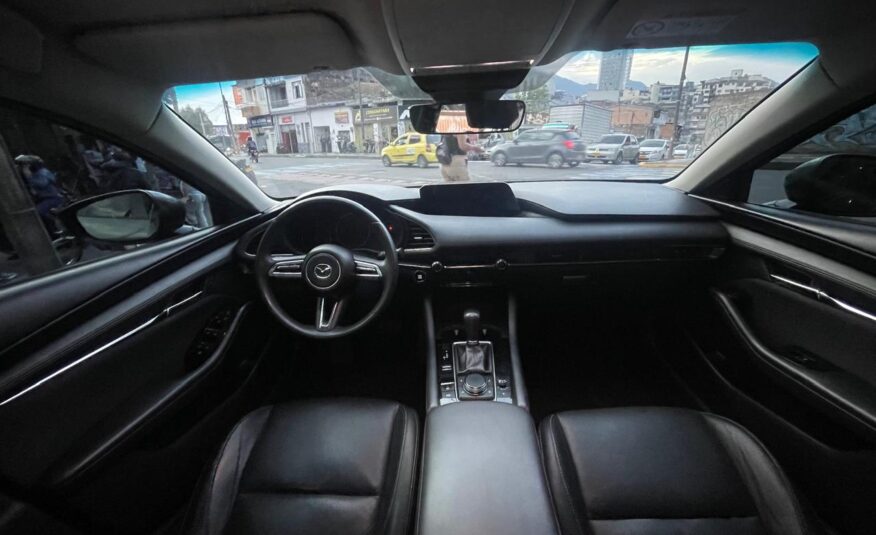 MAZDA 3 TOURING