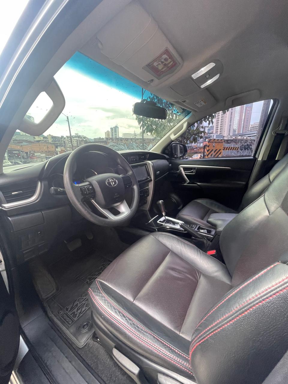 TOYOTA FORTUNER TRD