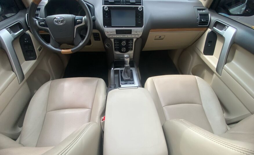 TOYOTA LAND CRUISER PRADO VXL 4X4