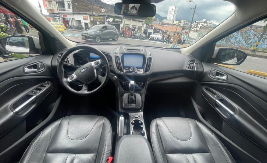 FORD ESCAPE TITANIUM 4X4