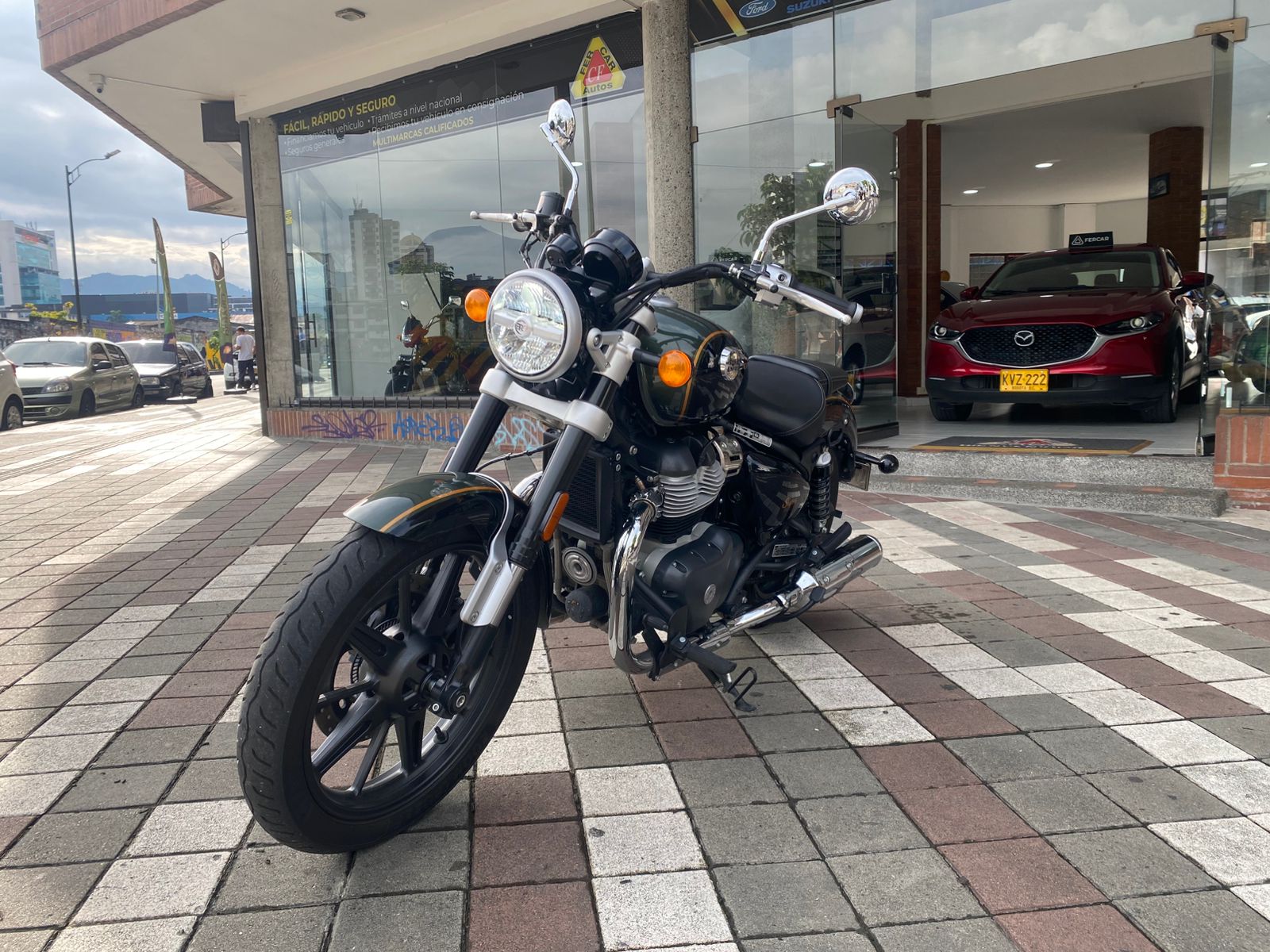 ROYAL ENFIELD SUPER METEOR 650