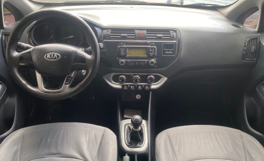 KIA RIO UB EX