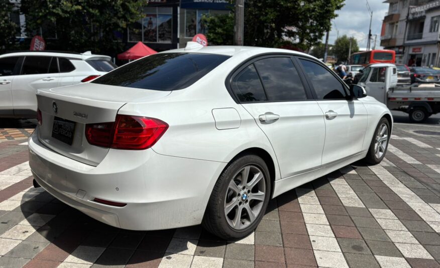 BMW 320i