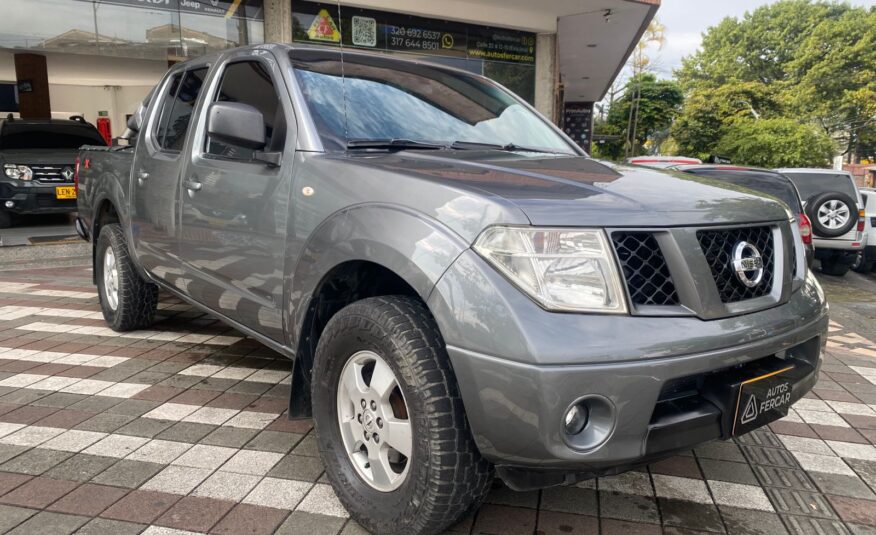 NISSAN NAVARA 4X4