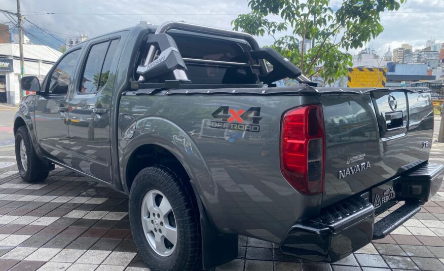 NISSAN NAVARA 4X4