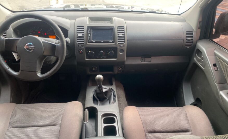 NISSAN NAVARA 4X4