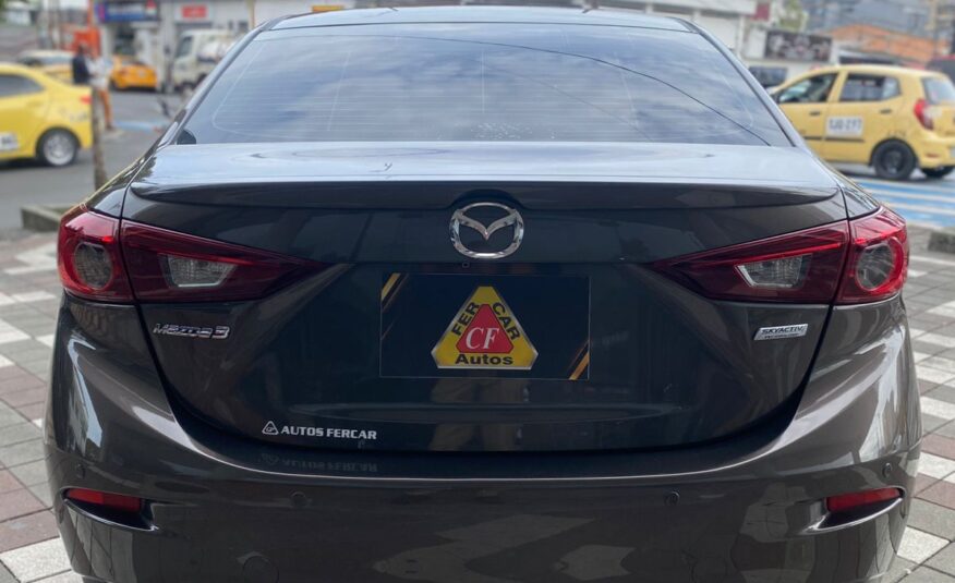 MAZDA 3 TOURING