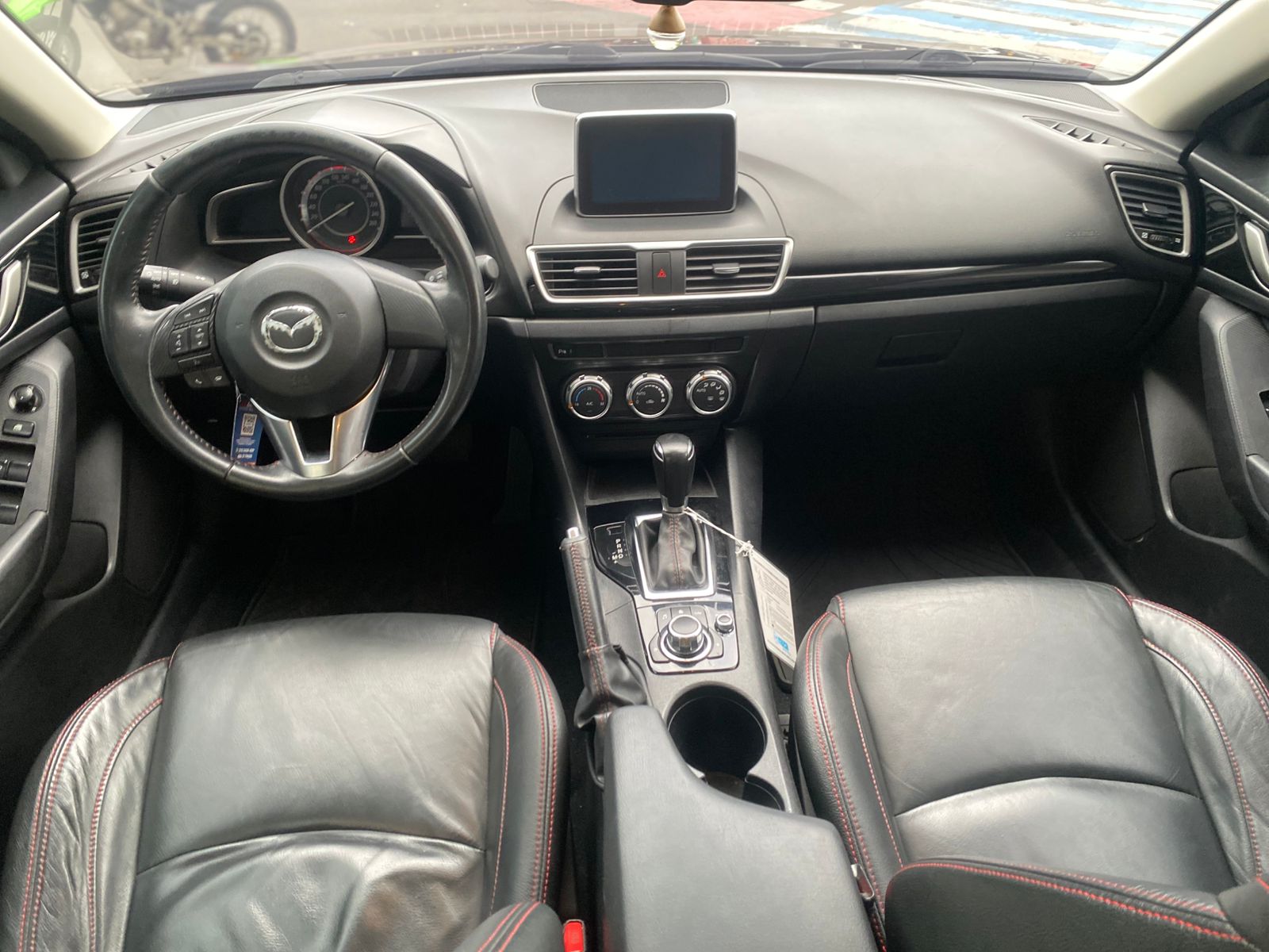 MAZDA 3 TOURING