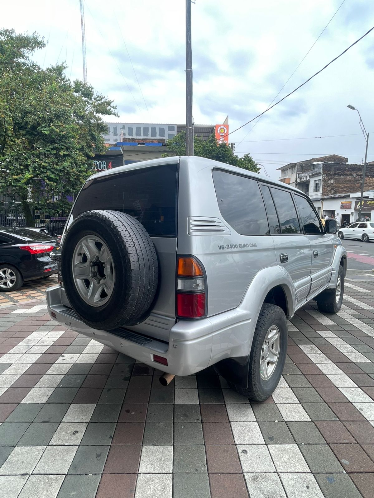TOYOTA PRADO VX 4X4