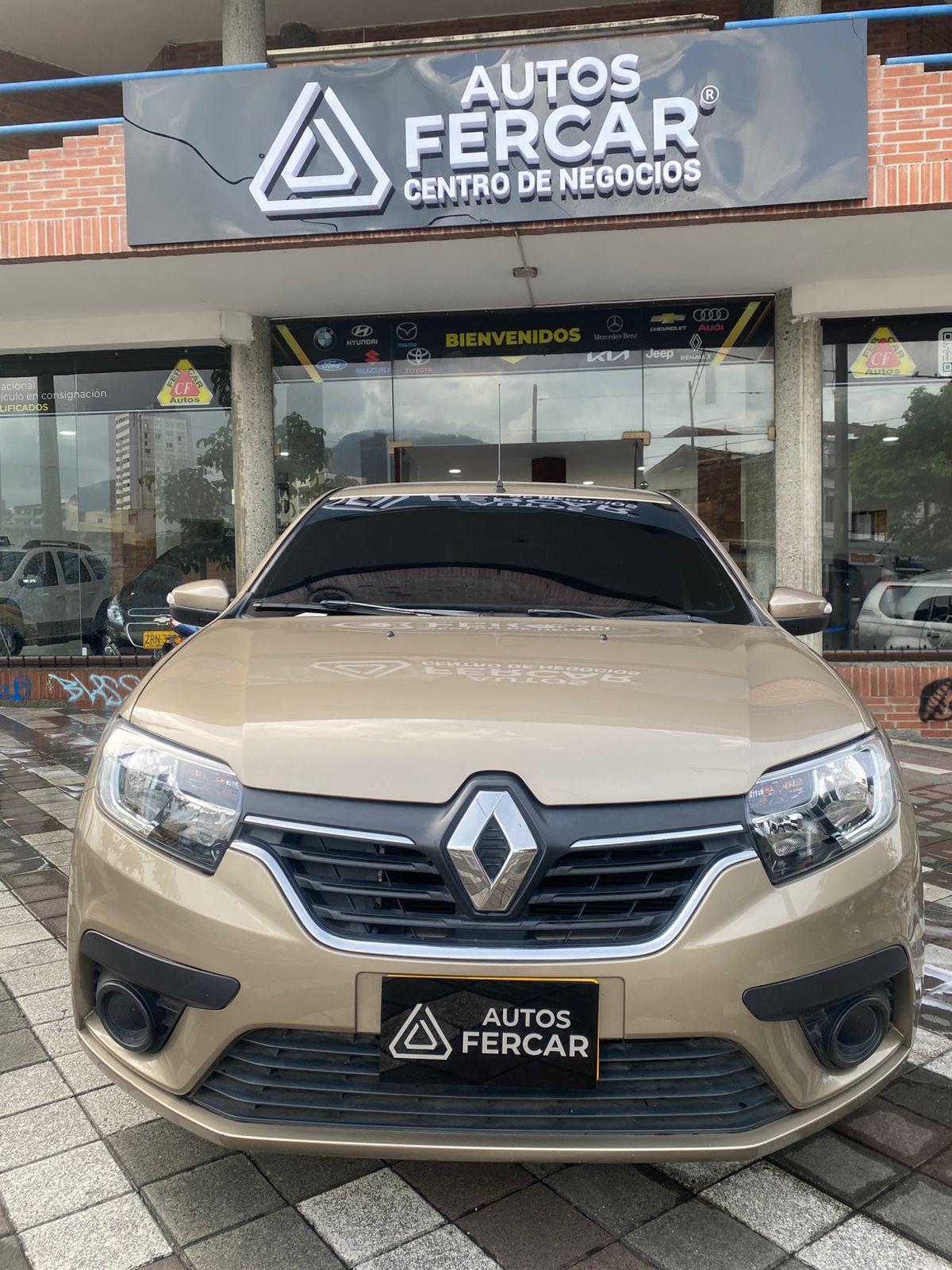 RENAULT LOGAN