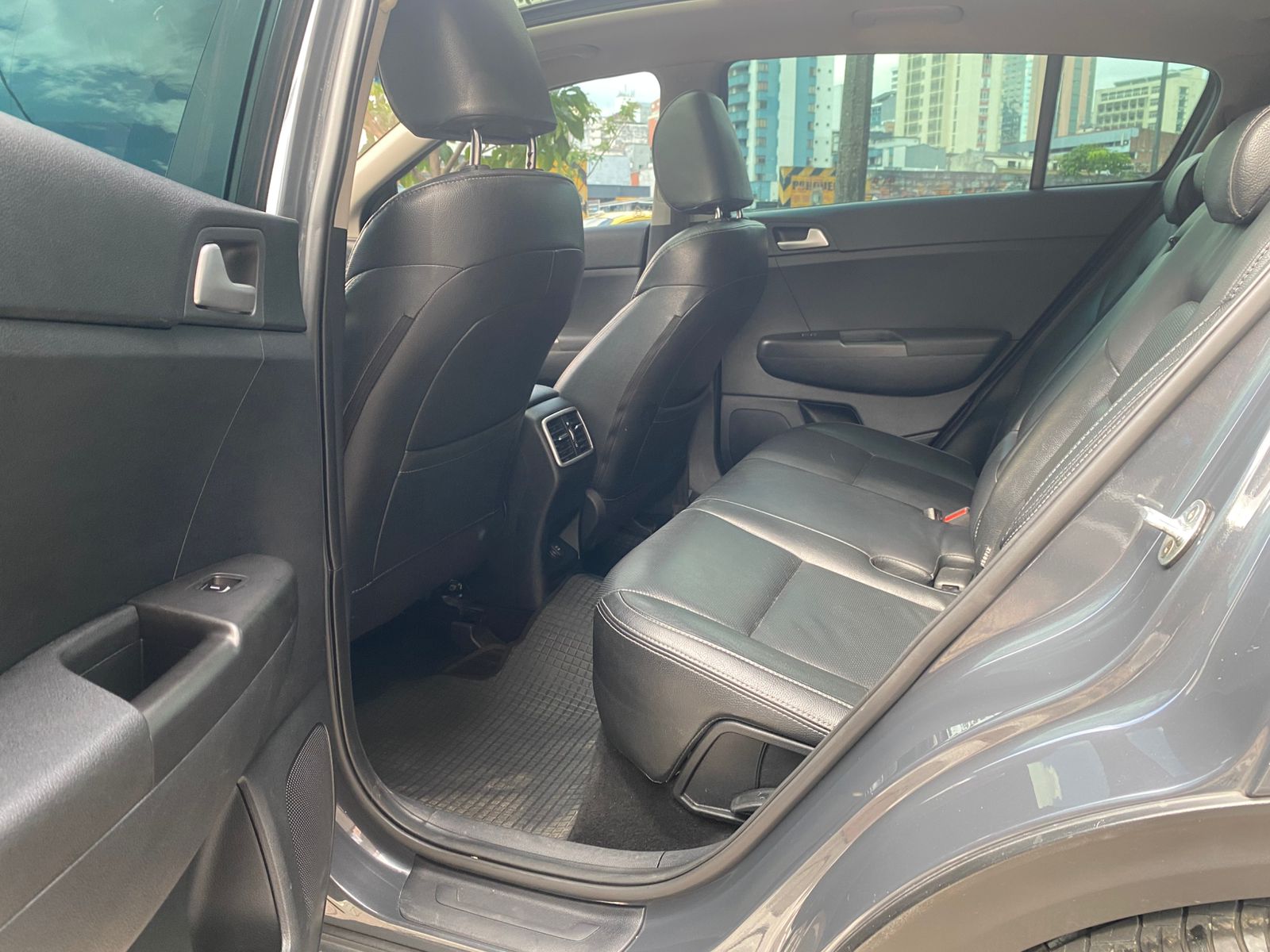 KIA SPORTAGE HIBRIDA DIESEL