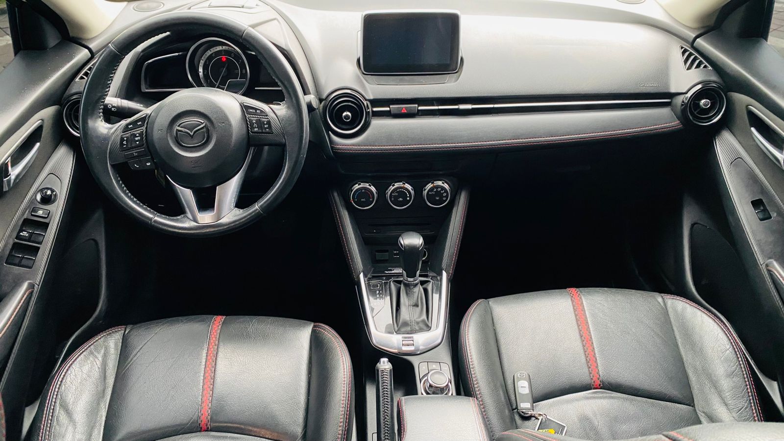 MAZDA 2 GRAND TOURING