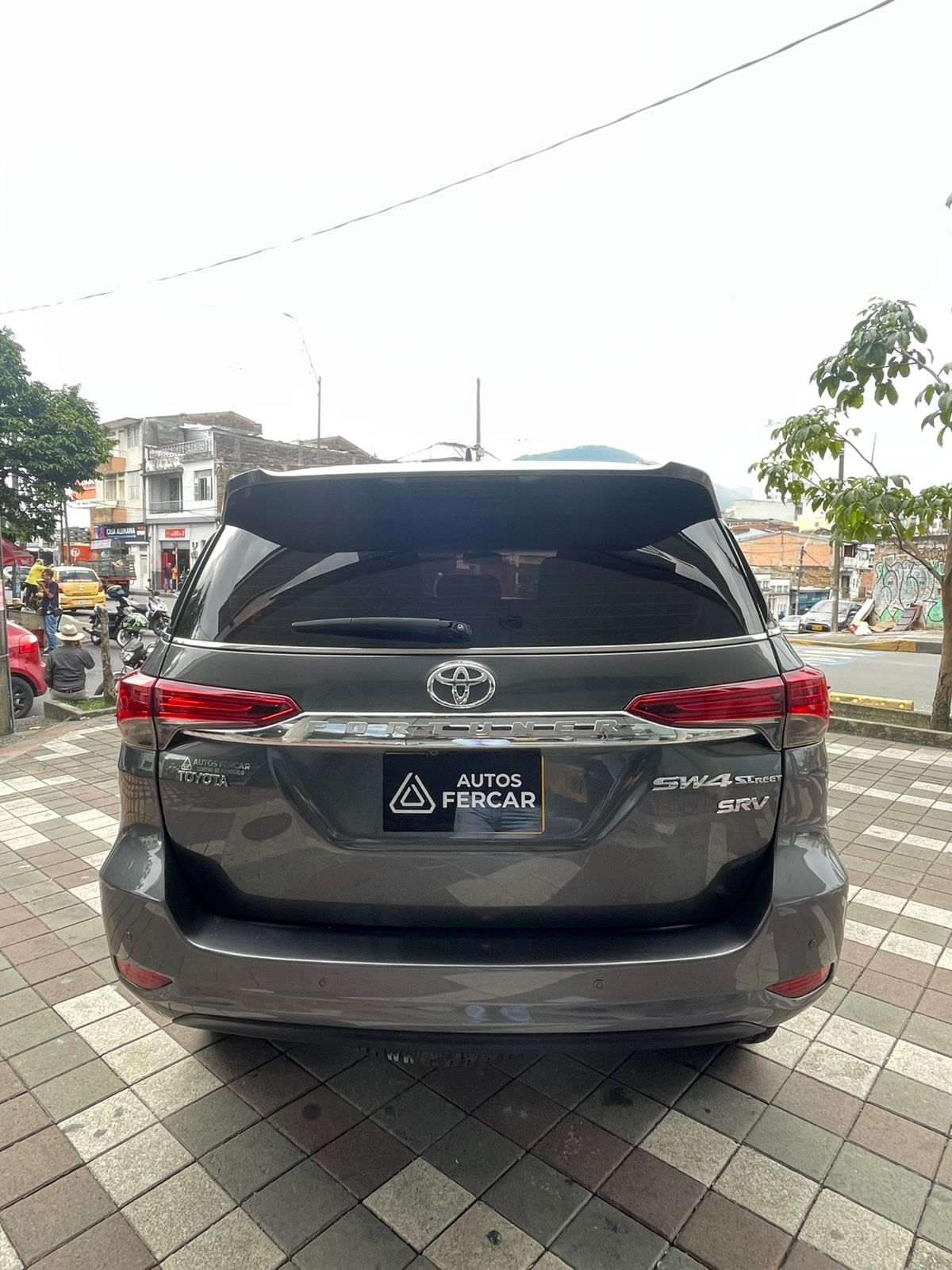 TOYOTA FORTUNER