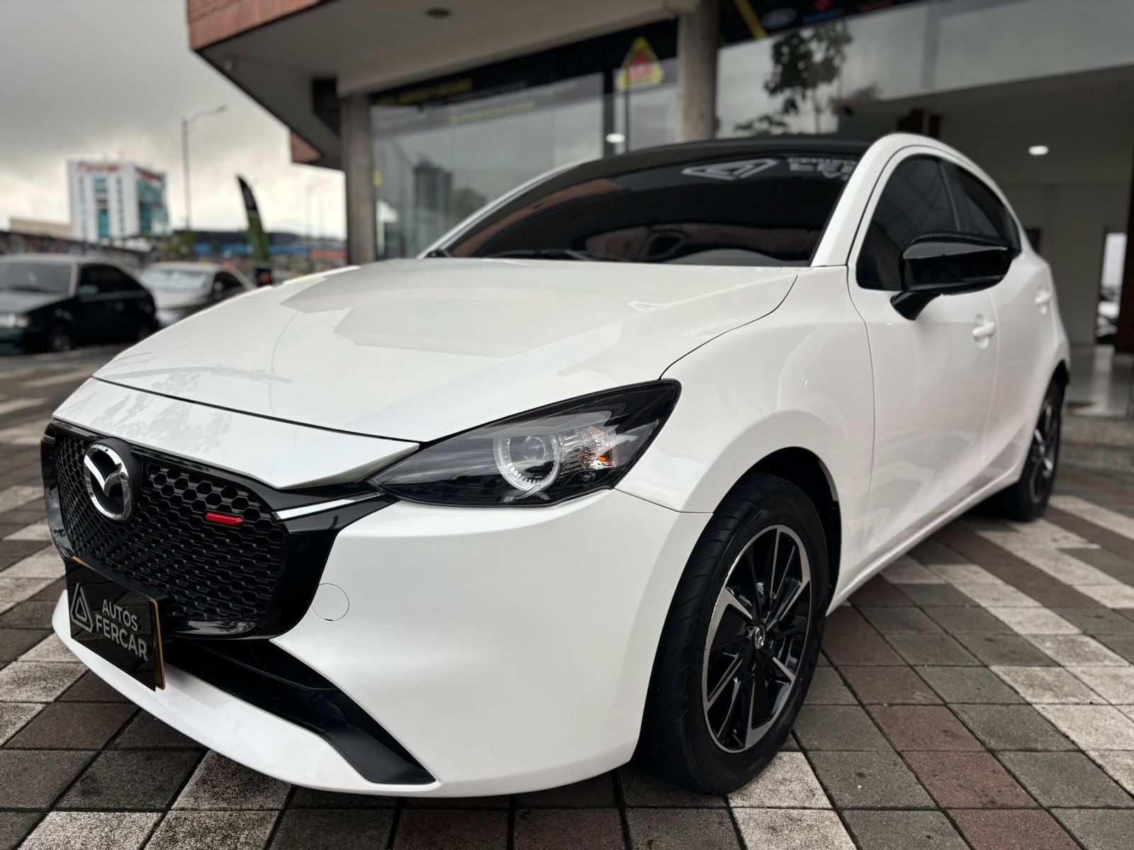 MAZDA 2  2025 GRAND TOURING LX EDICIÓN CARBONO