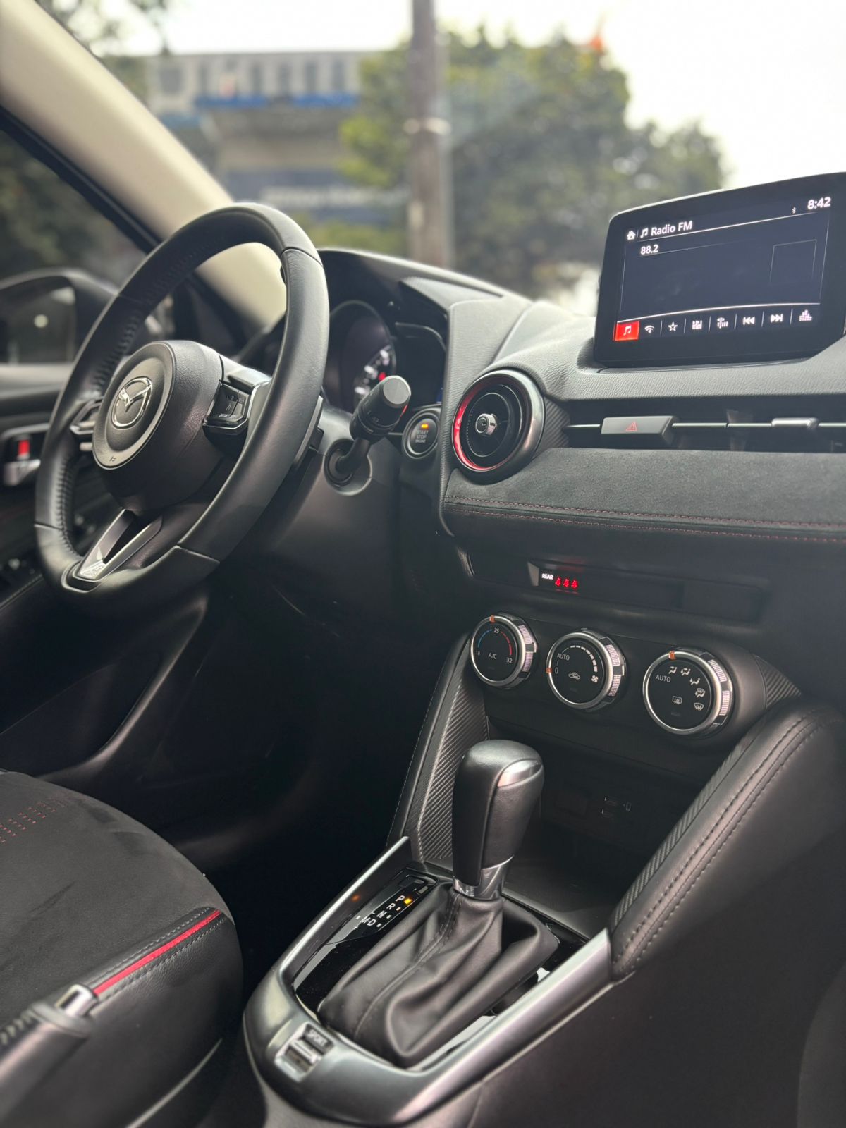 MAZDA 2  2025 GRAND TOURING LX EDICIÓN CARBONO