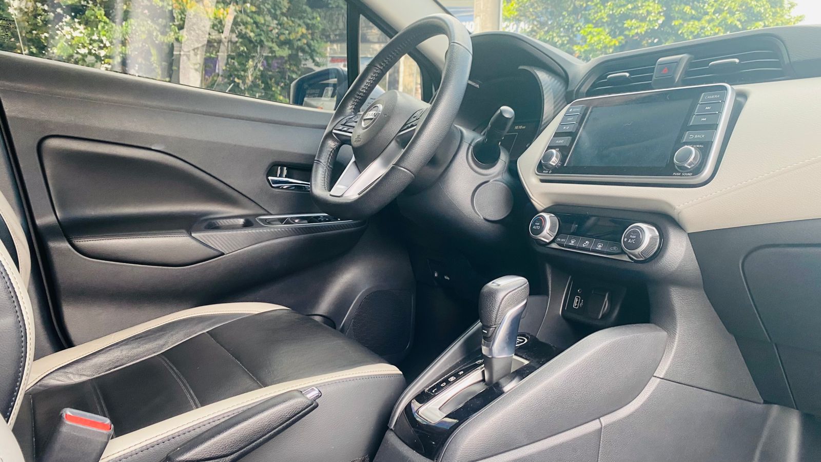 NISSAN VERSA EXCLUSIVE