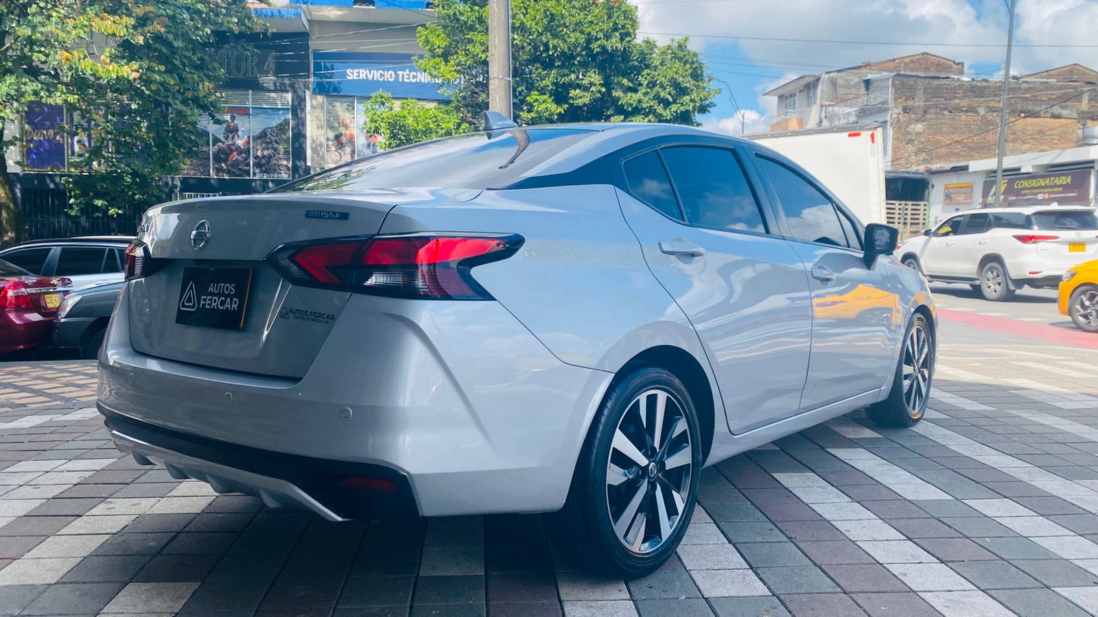 NISSAN VERSA EXCLUSIVE