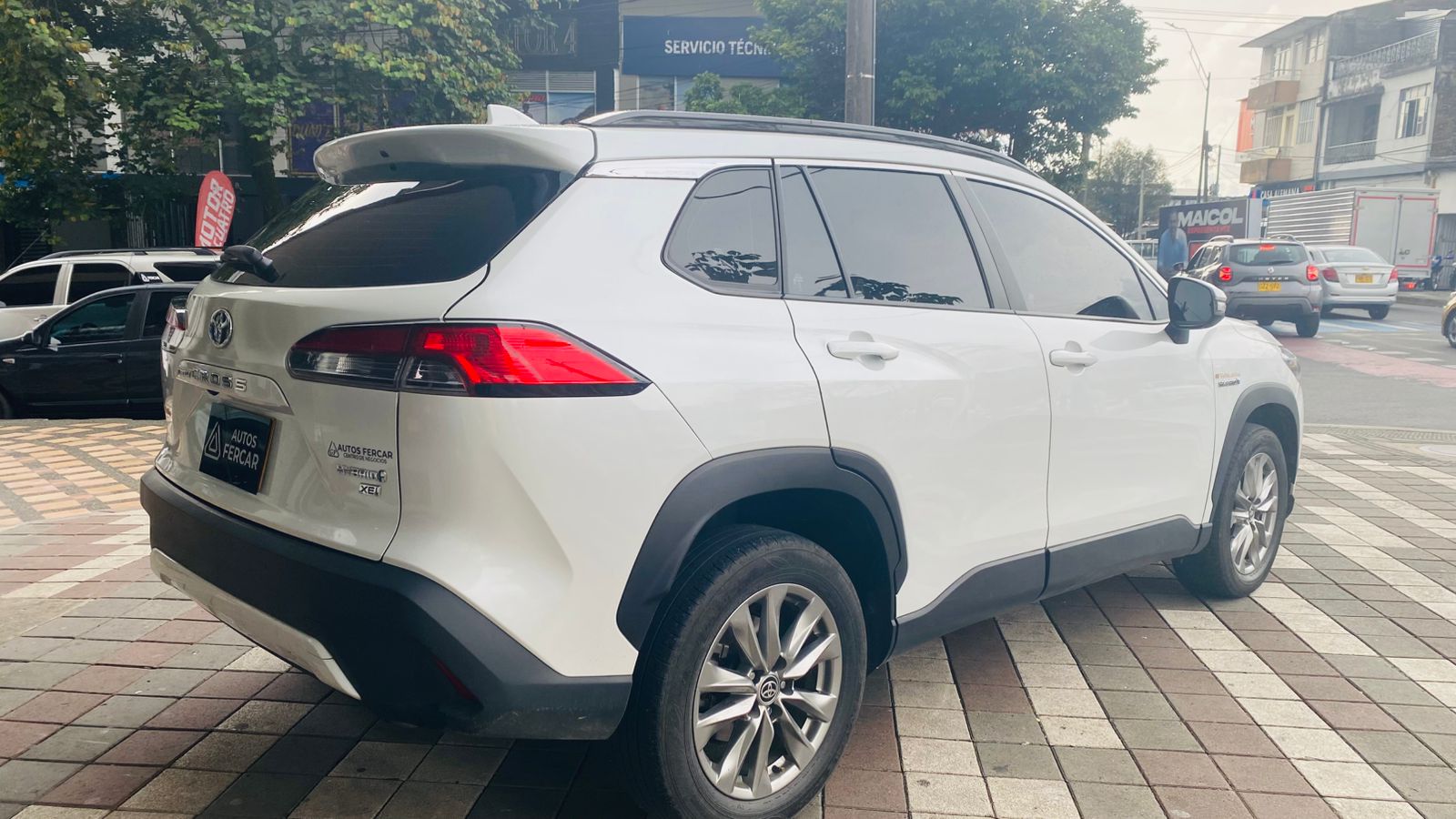 TOYOTA COROLLA CROSS HÍBRIDA EXi