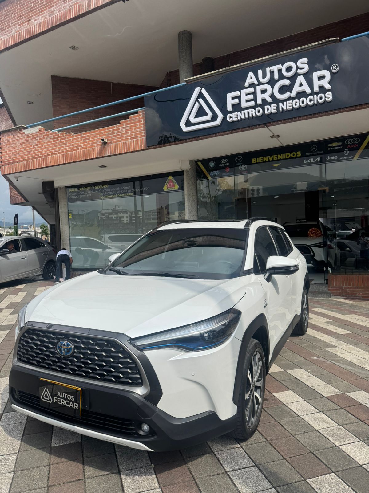TOYOTA COROLLA CROSS SEG HIBRIDA