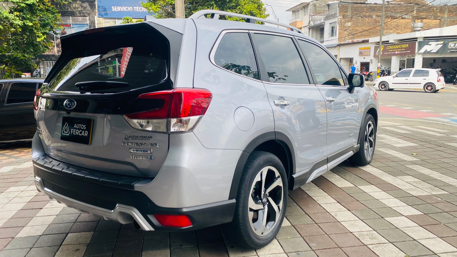 SUBARU FORESTER HÍBRIDA GAMA FULL