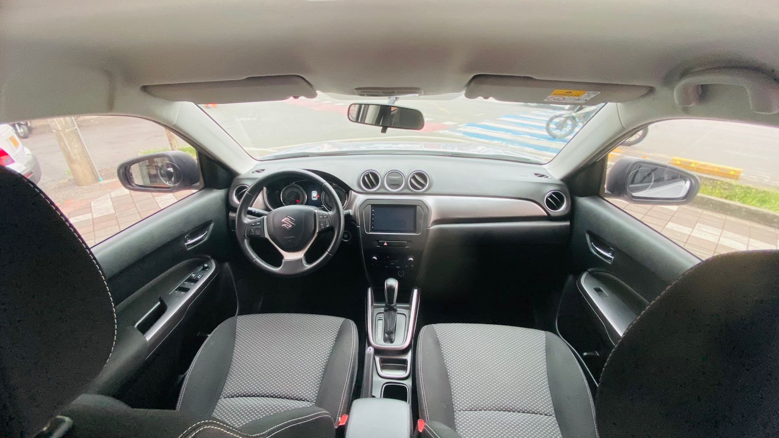 SUZUKI VITARA LIVE 2WD