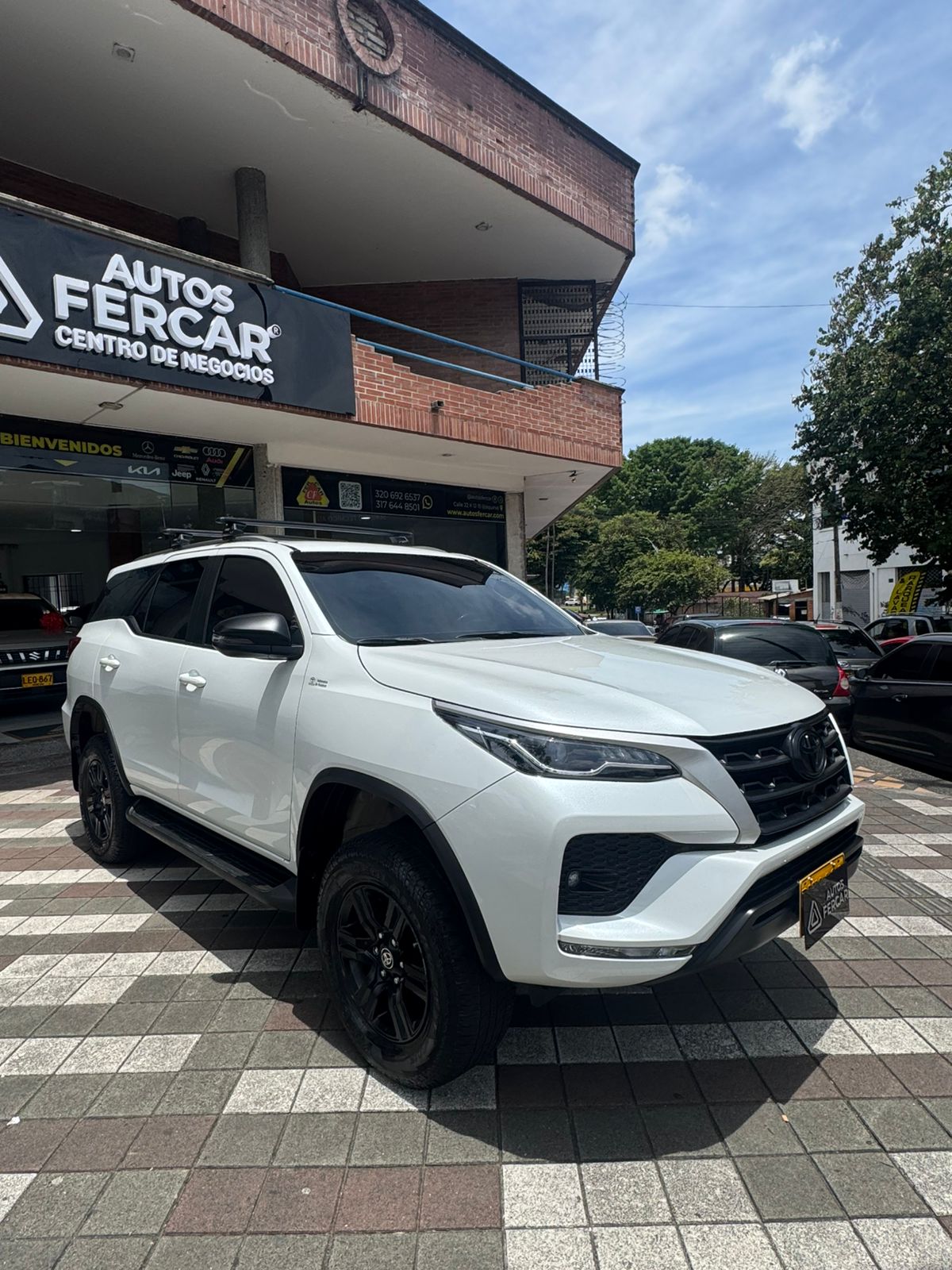 TOYOTA FORTUNER SR BLACK EDITION