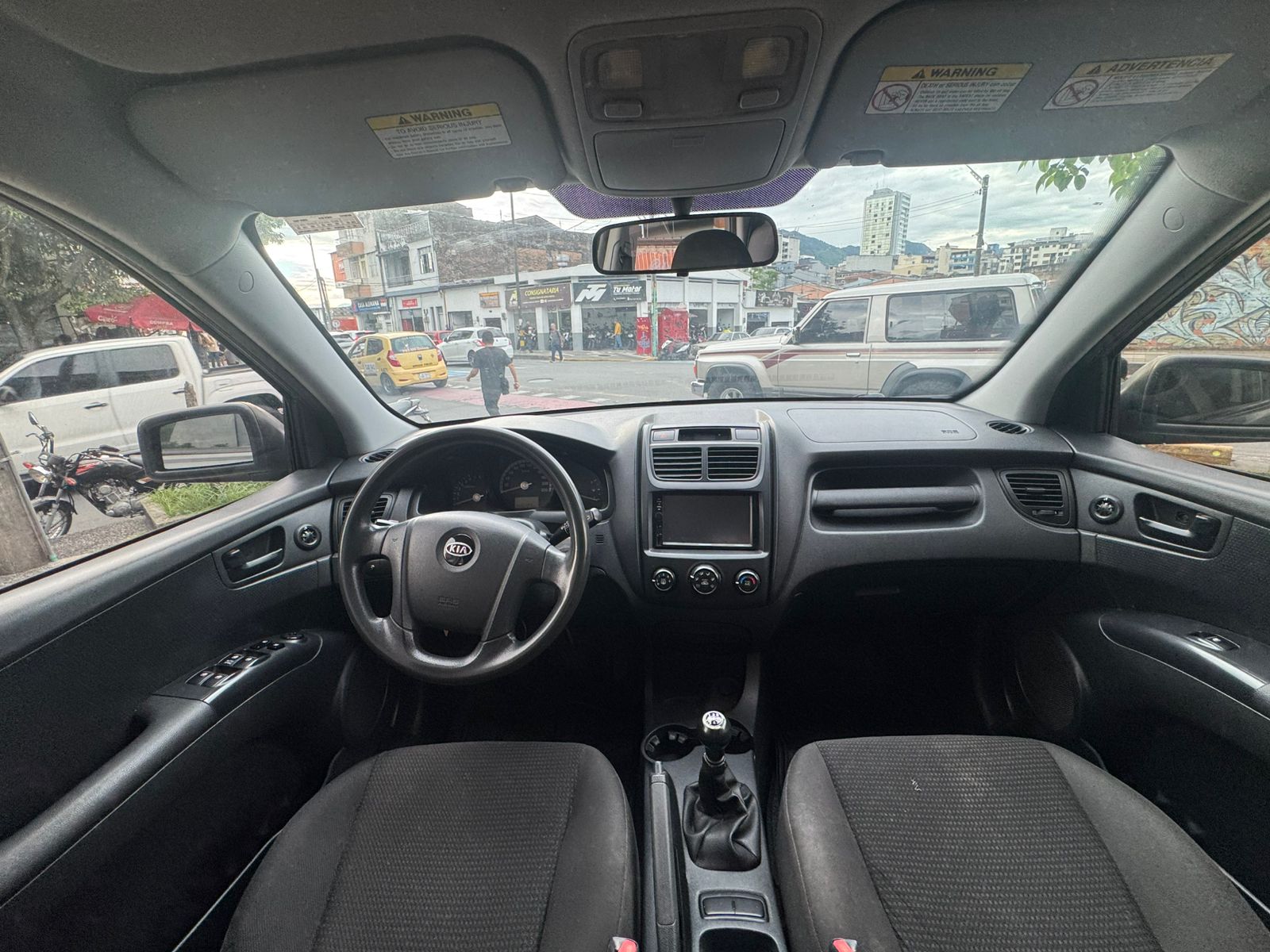 KIA SPORTAGE LX CVT