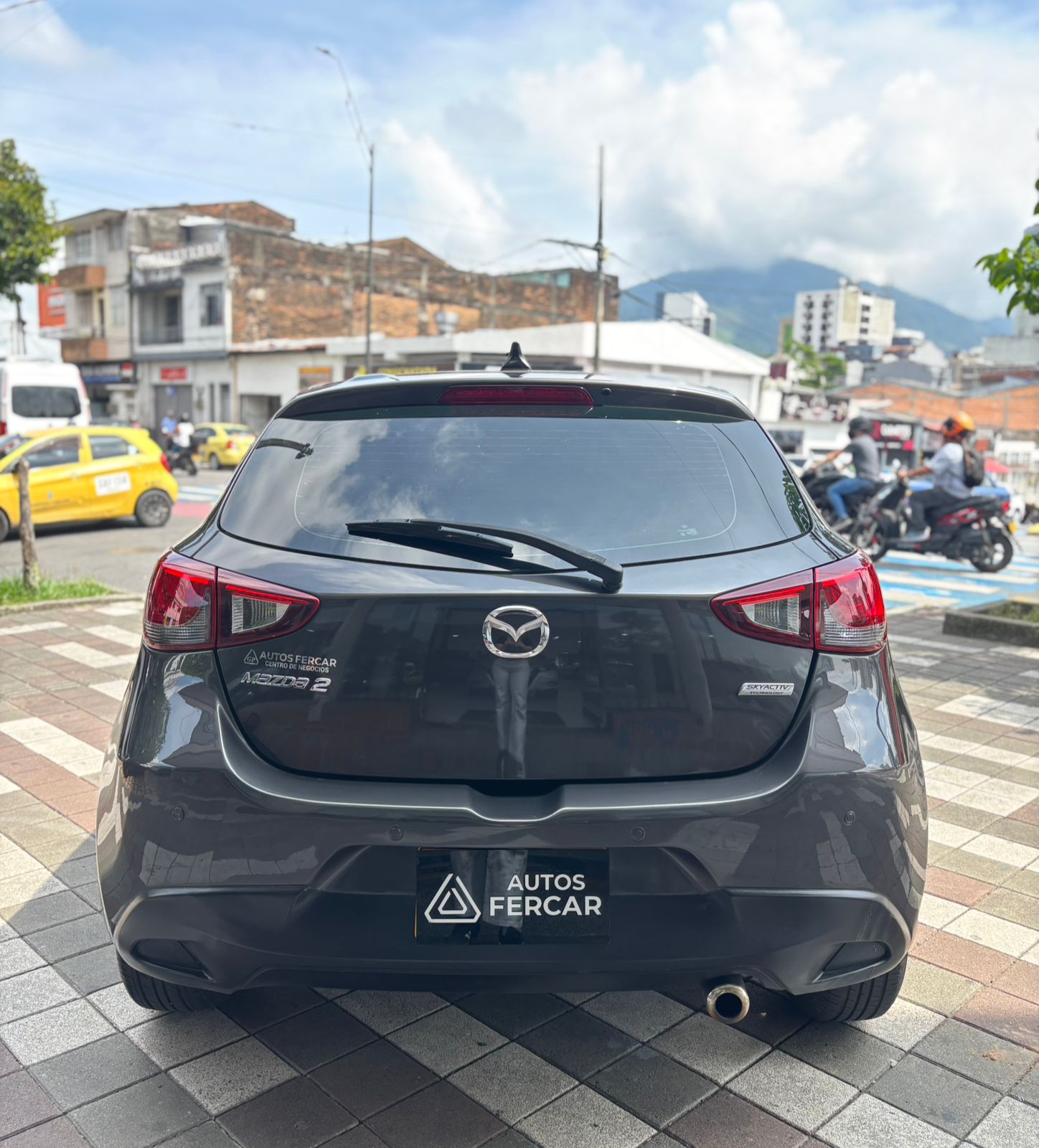 MAZDA  2 TOURING