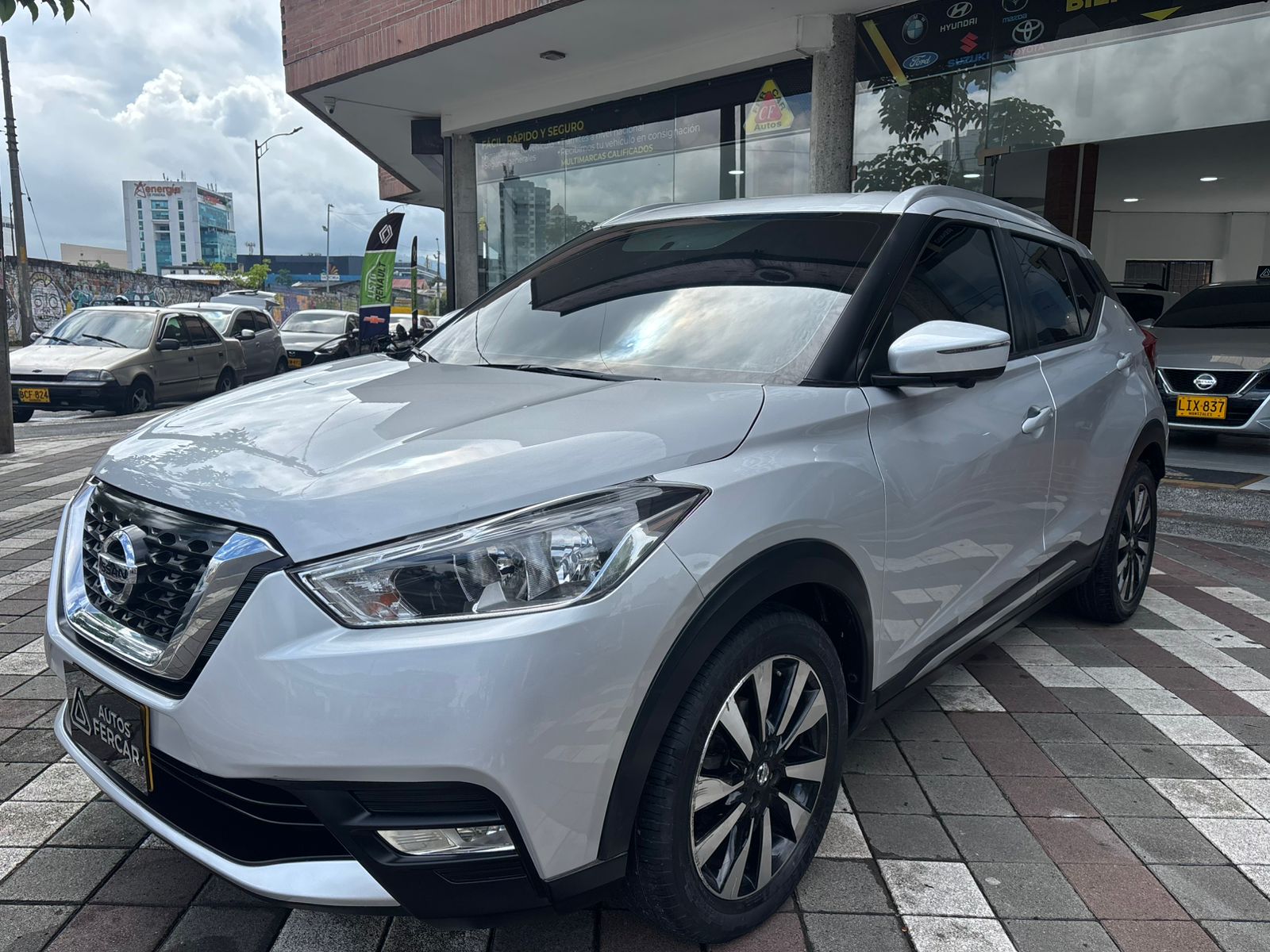 NISSAN KICKS EXCLUSIVE