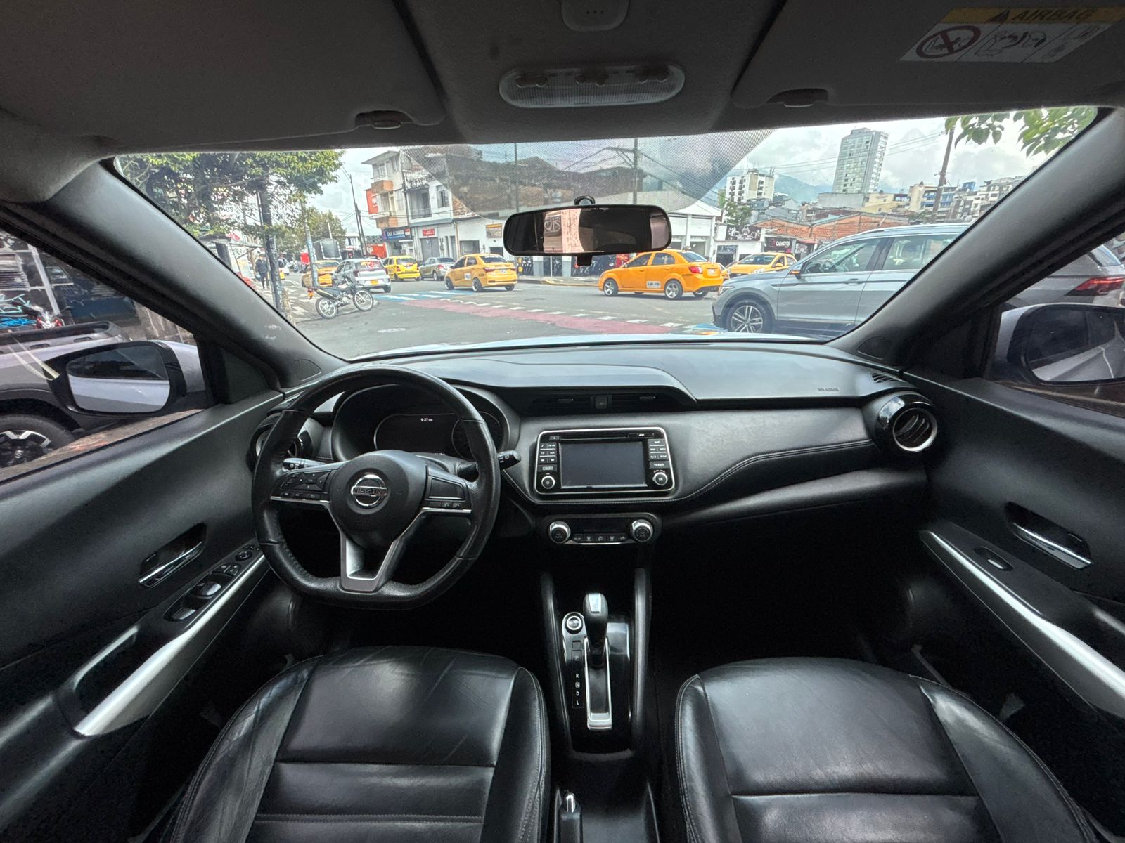 NISSAN KICKS EXCLUSIVE