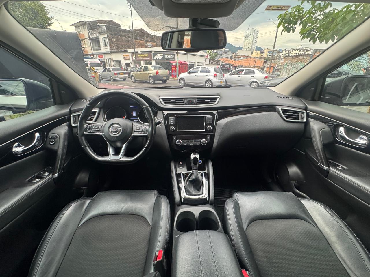 NISSAN QASHQAI EXCLUSIVE