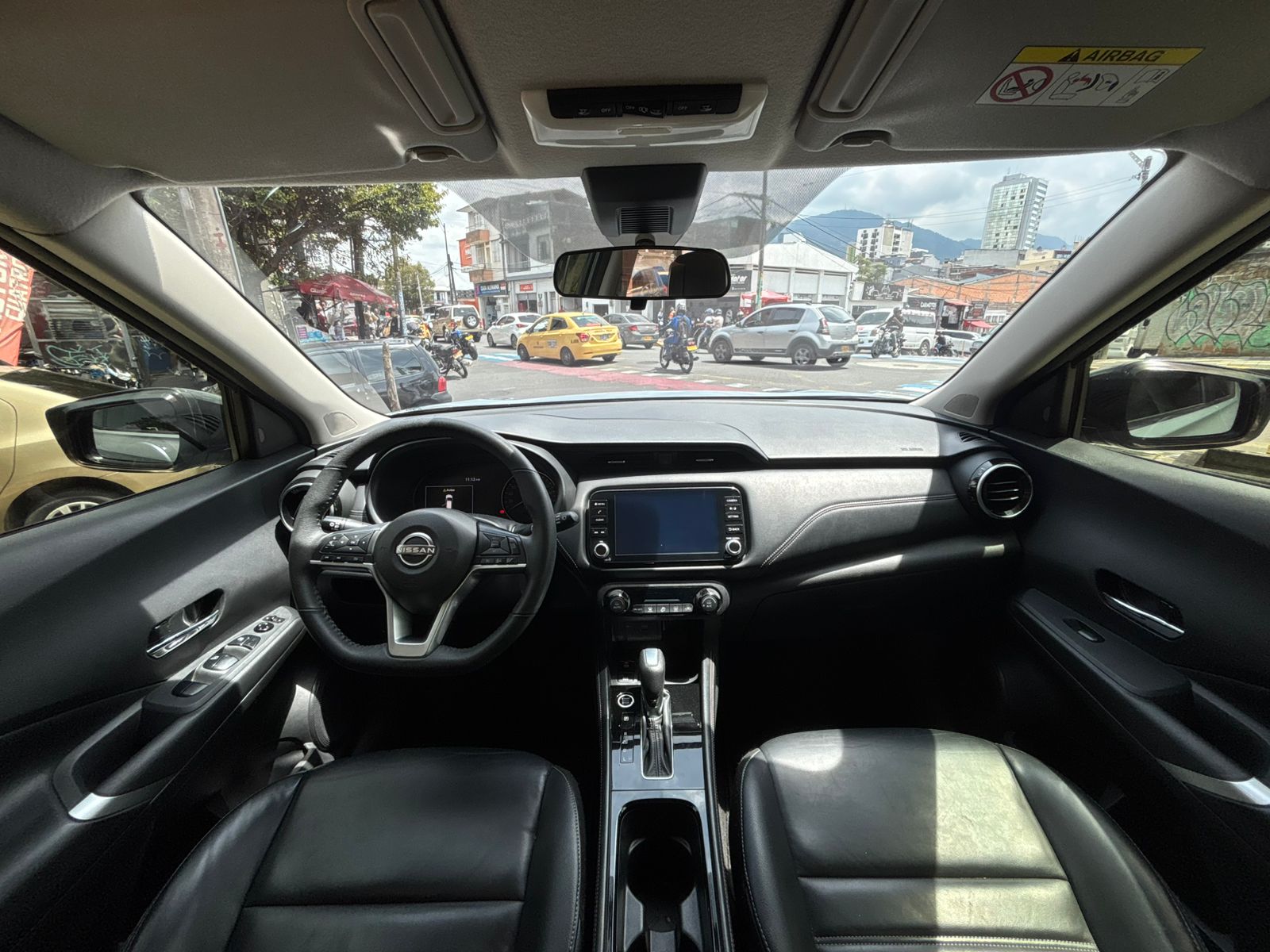 NISSAN KICKS EXCLUSIVE