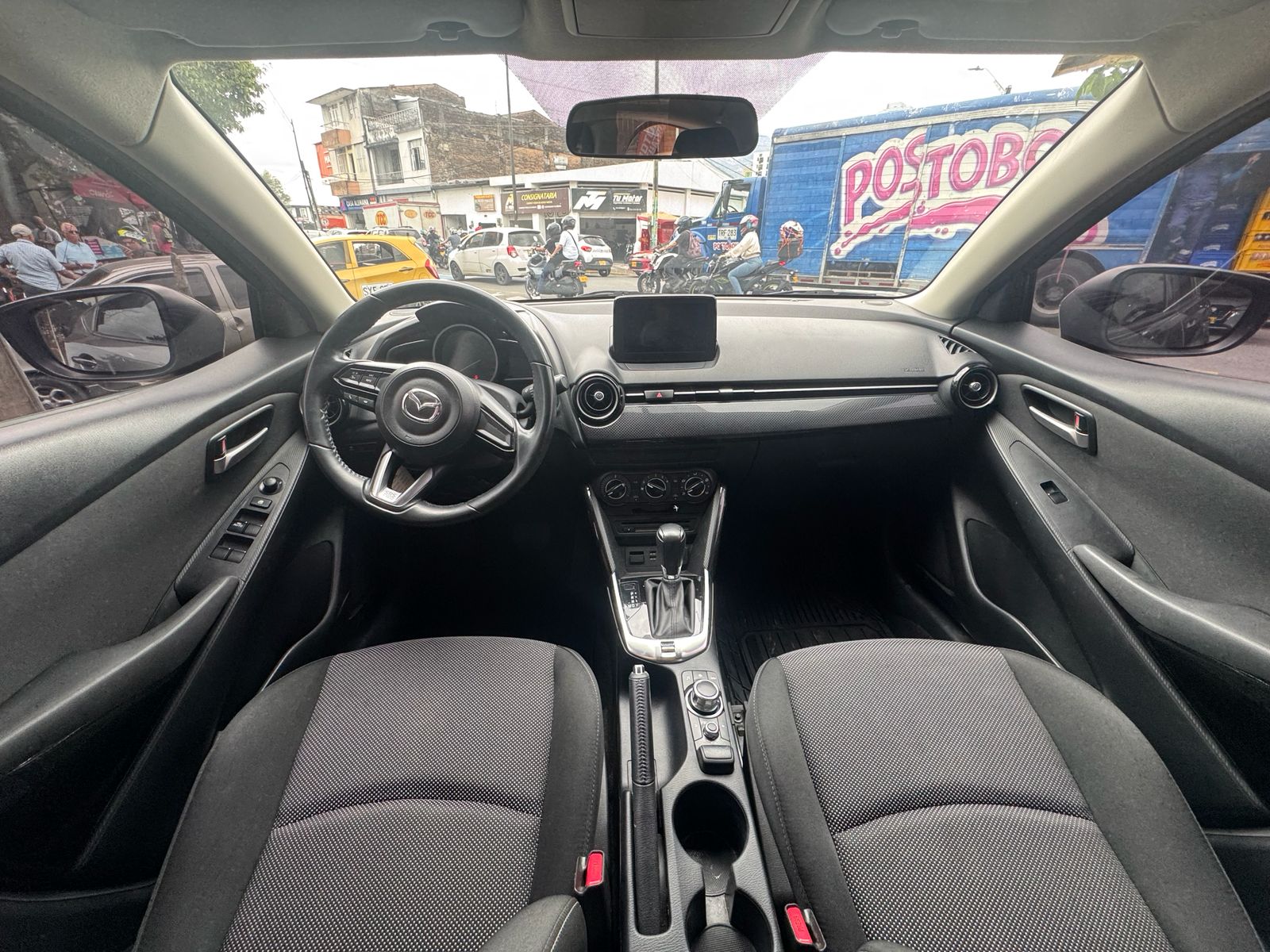 MAZDA 2 TOURING SEDAN
