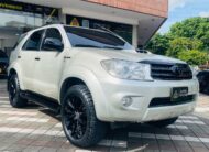 TOYOTA FORTUNER SRV 4X4