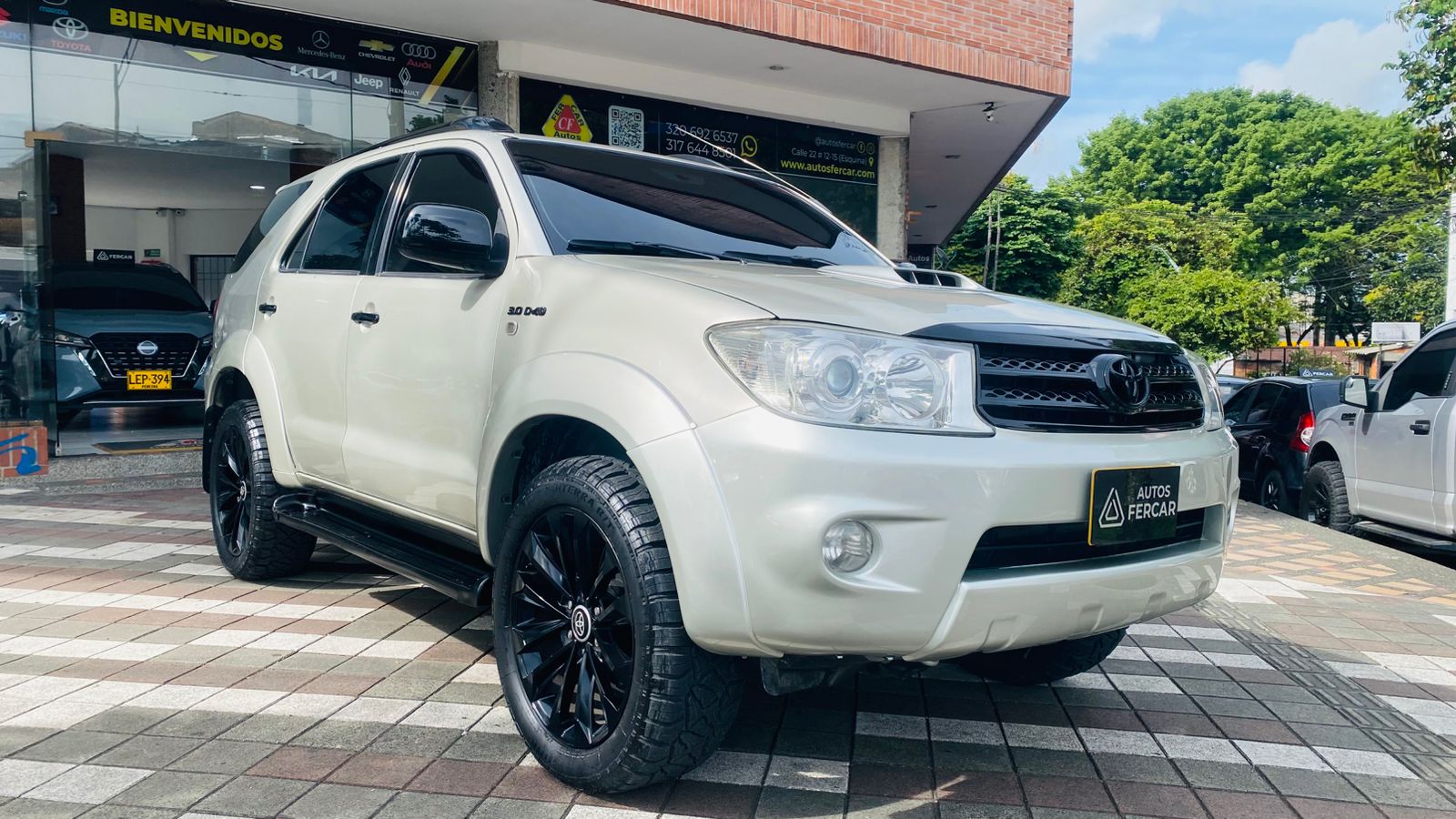 TOYOTA FORTUNER SRV 4X4