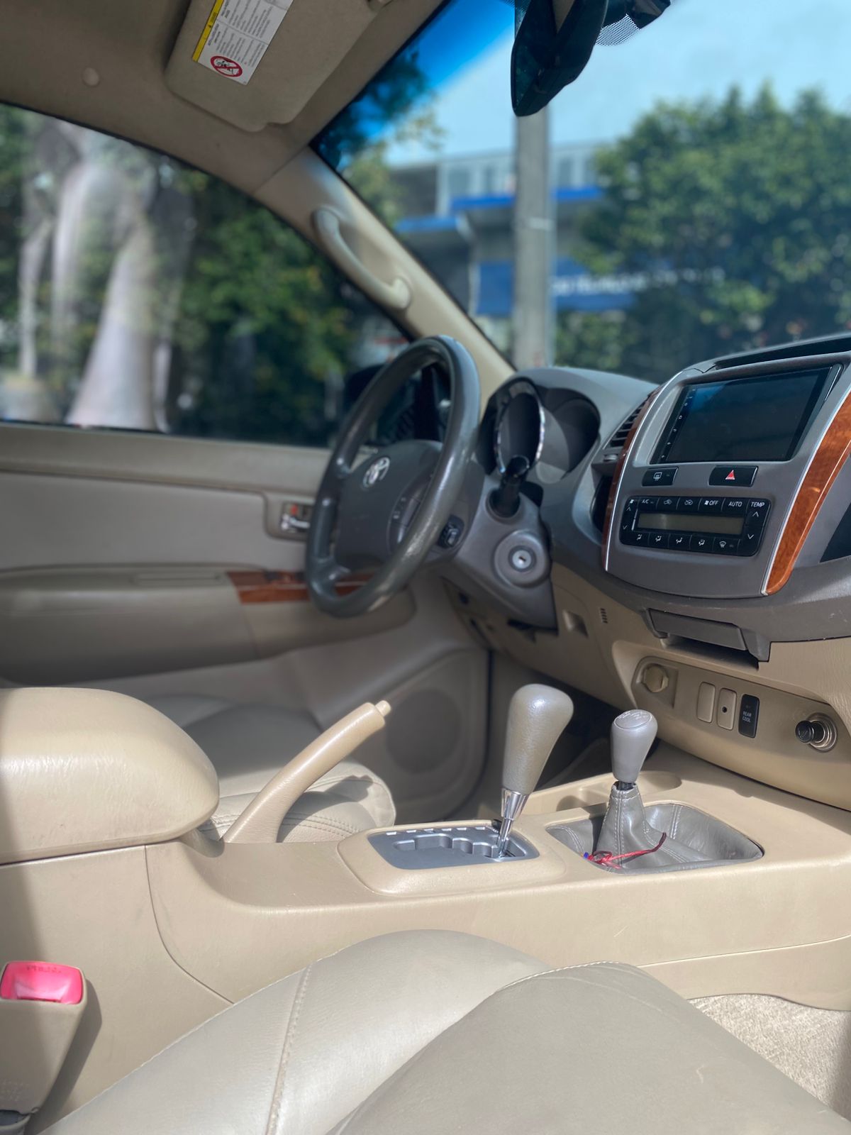 TOYOTA FORTUNER SRV 4X4